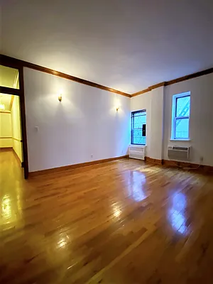 Rented by City Connections Realty | media 18