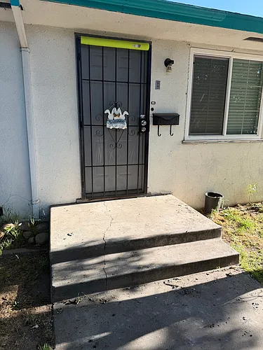 1917 Mayfair Dr W Photo 1