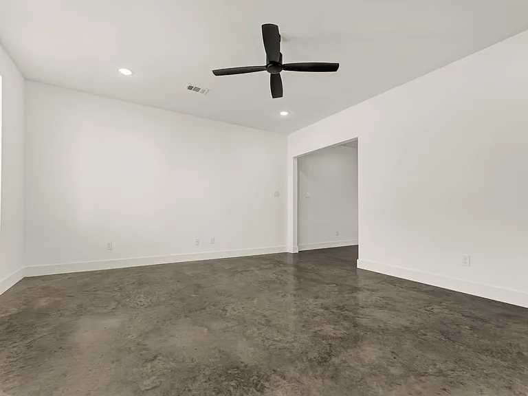 3003 Alpha Wolf Ct — Photo 3