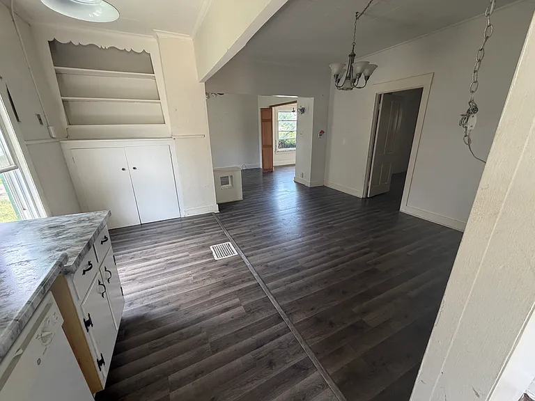 818 Halter Ct NW — Photo 10
