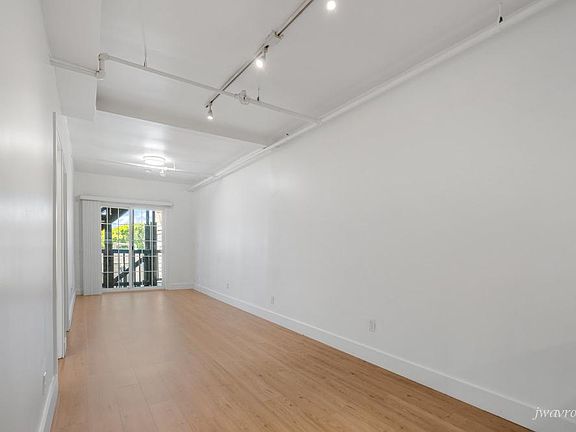 2nd image of 457 Potrero Ave