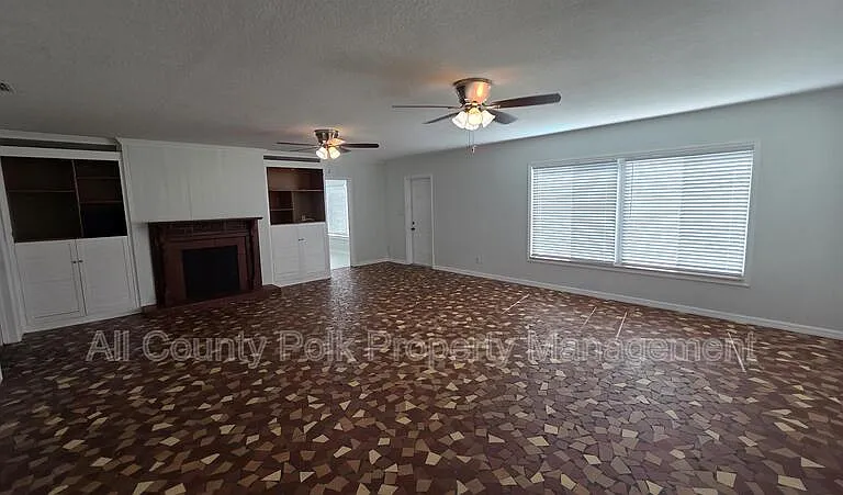 925 Sikes Blvd — Photo 12