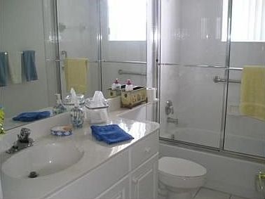 5th image of 9079 Bay Harbour Cir