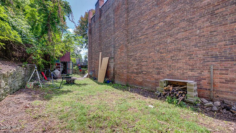 5th image of 44 Christie Street