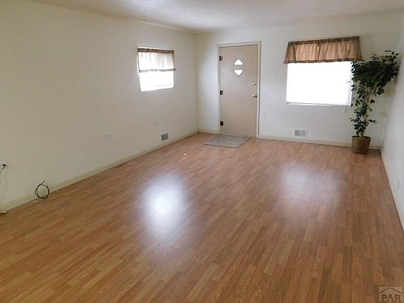 4th image of 926 Carteret Ave