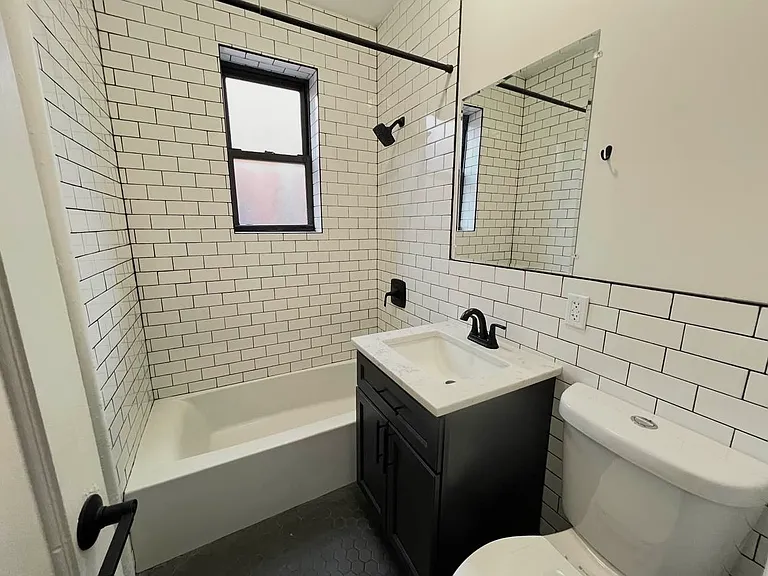 43-22 49th St #4D — Photo 5