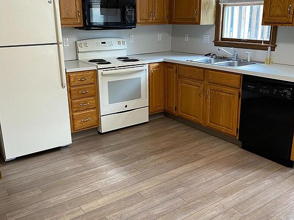 4th image of 14865 Sherwood Dr