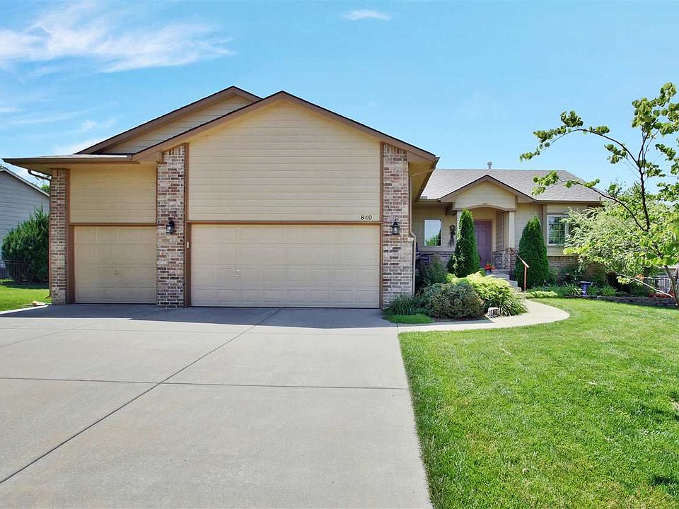 1st image of 840 S Glen Wood Ct