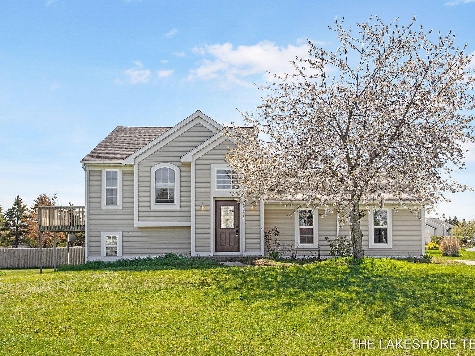 12922 Thistlewood Ln, Holland, MI 49424 MLS 23022846 Zillow