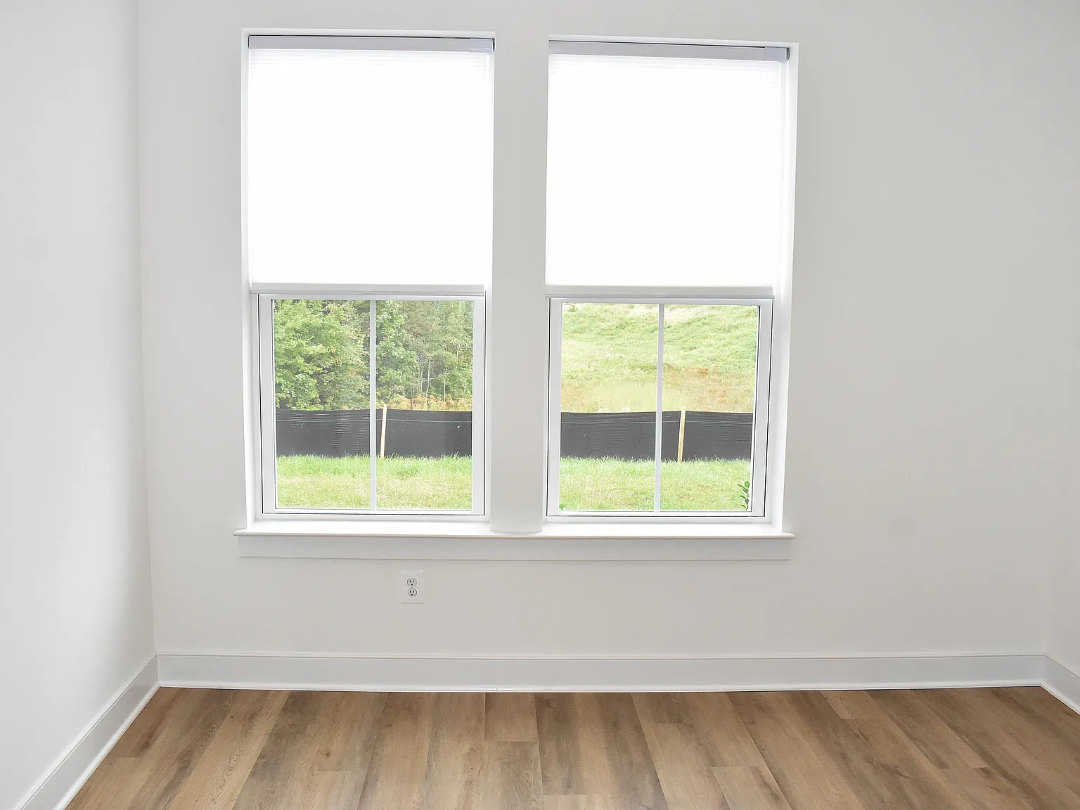 4 bed, 3.5 bath, 2008 sqft, $3,000 — Photo 3