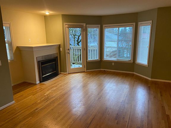 5th image of 12719 A Greenwood Ave N
