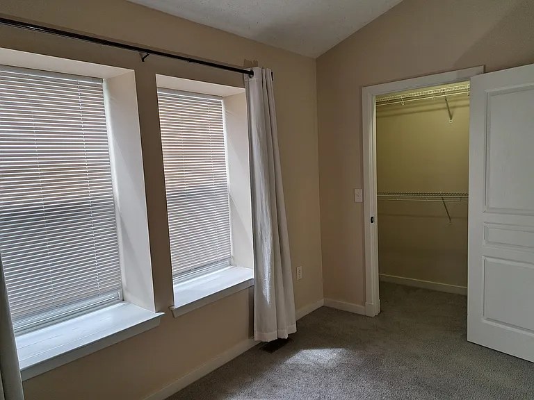 1276 Frost Pl — Photo 6
