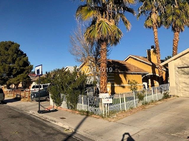 2nd image of 130 Parrish Ln