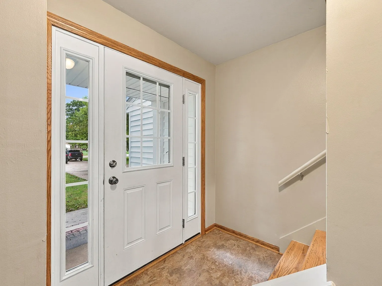 4 bed, 2056 sqft, $2,700 — Photo 4