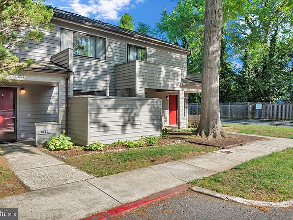 2nd image of 1052 Cedar Ridge Ct
