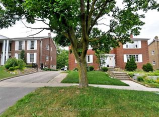 112 Stephen Dr #2, Toronto, ON M8Y3N3