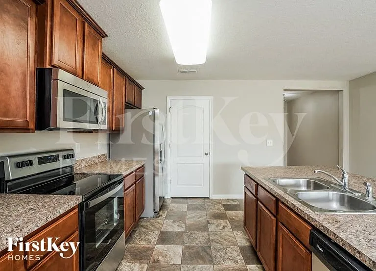 4130 Great Falls Loop — Photo 6