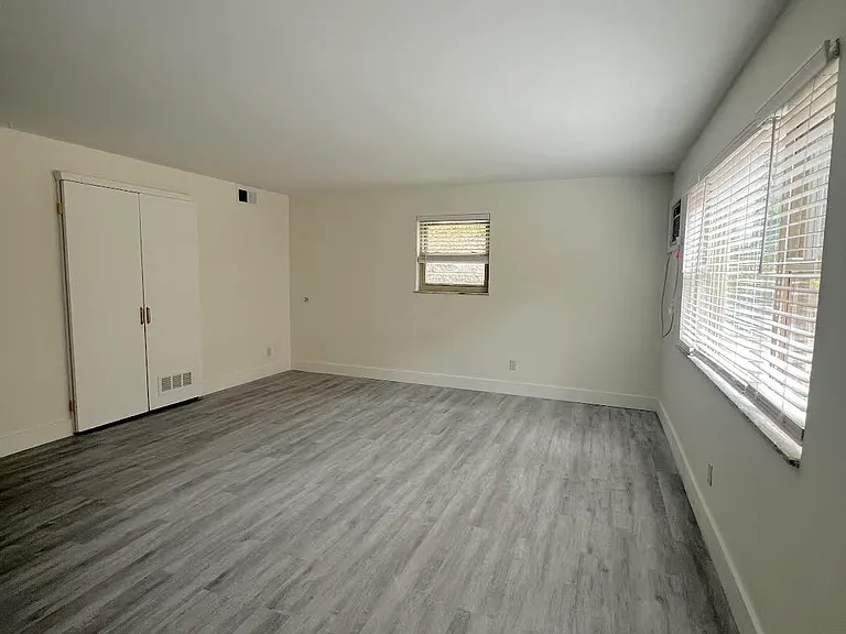 444 Stanley Ave #2 — Photo 6