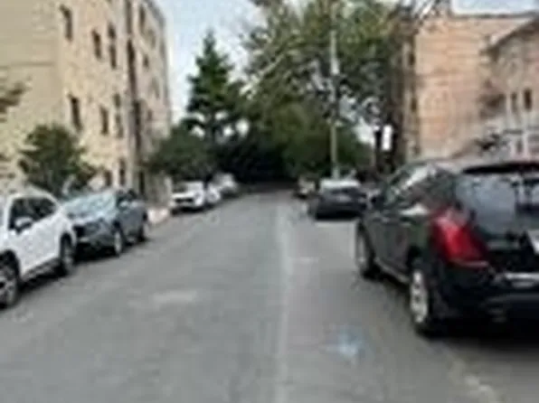 75 Liberty Avenue image 4 of 21