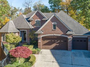24938 Bloomfield Ct, Novi, MI 48375