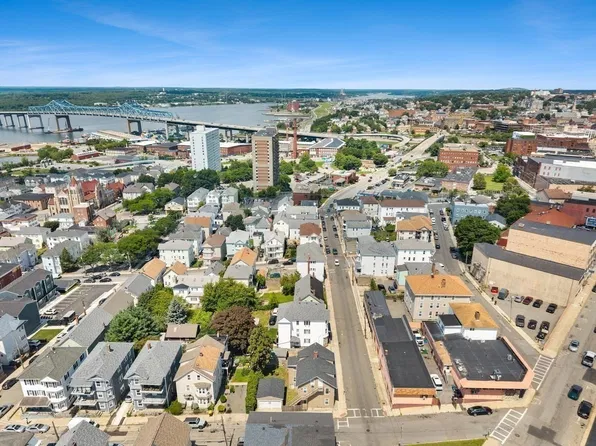 315 Washington St, Fall River, MA 02721