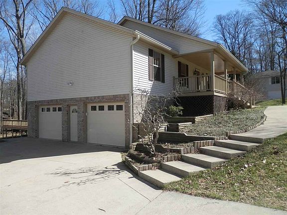 3rd image of 1722 N Limestone Dr
