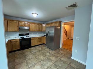 37 Glen Ave #X, Chelmsford, MA 01824
