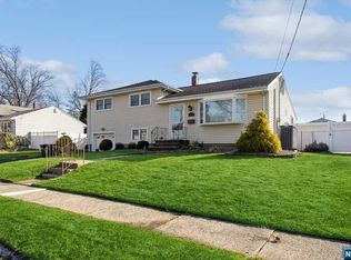 169 Summit Ave, Dumont, NJ 07628