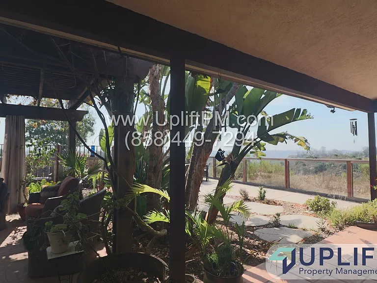 2655 Chauncey Dr — Photo 13