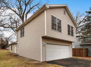 112 Filip St, Algonquin, IL 60102