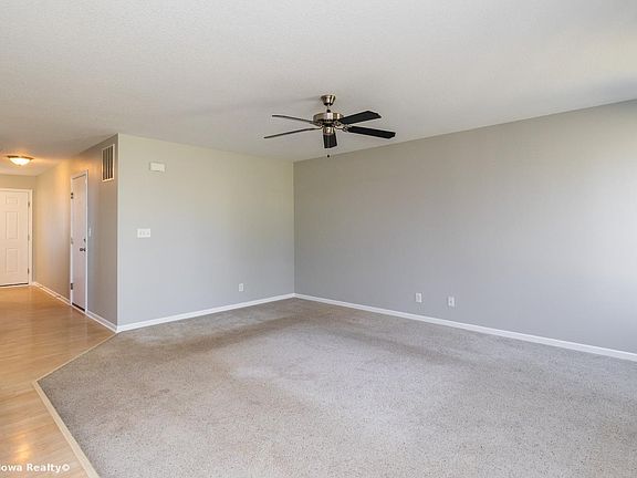 4th image of 9361 Fairview Dr