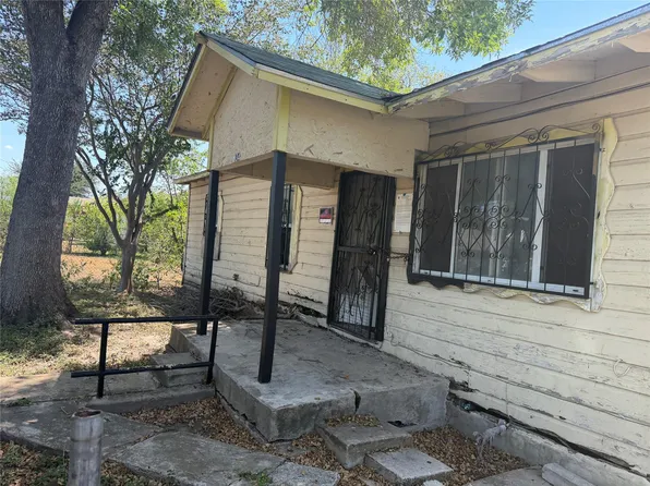 234 Doolittle St, San Antonio, TX 78211