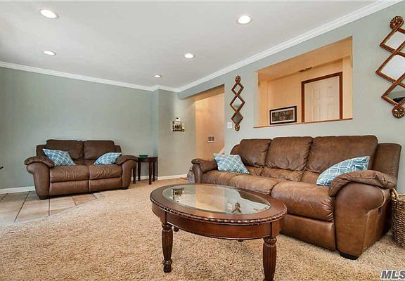 3rd image of 1 Sandalwood Dr