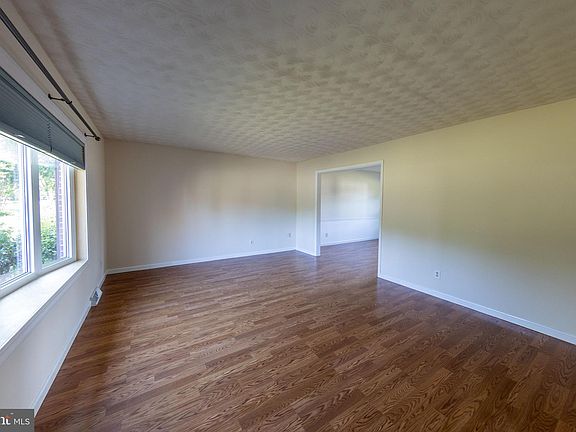 2nd image of 45230 Flintlock Ct
