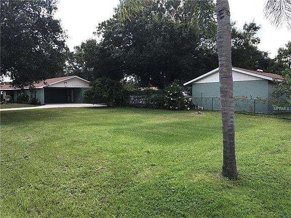 2nd image of 1851 Banana St