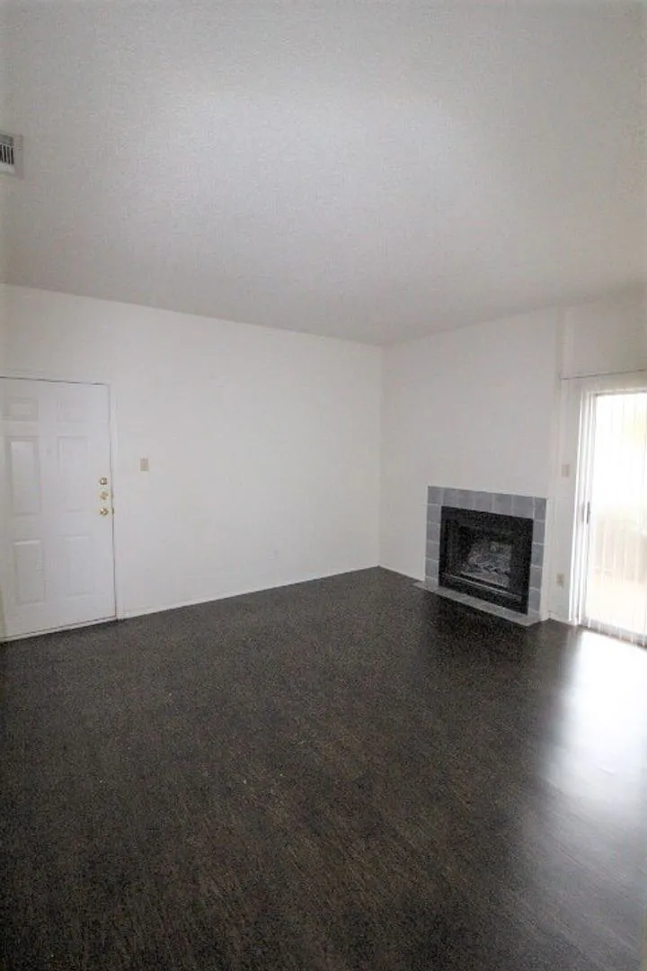 Edgecreek Condo — Photo 2
