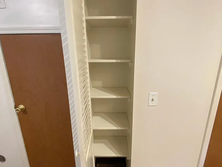 KITCHEN PANTRY SJEIF