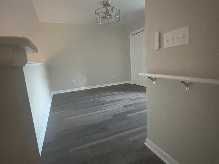 Colonial Dr — Photo 14