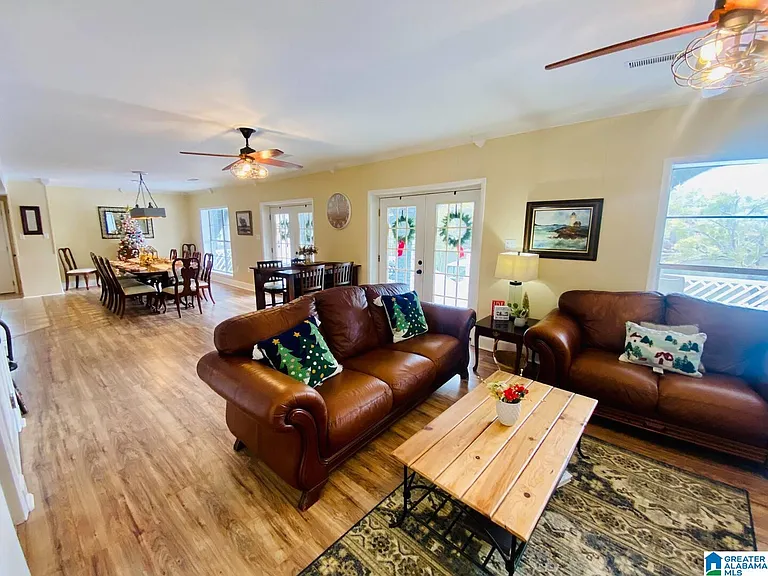 992 Clear Creek Dr — Photo 35