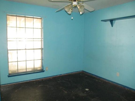 5th image of 1274 Monaco Dr