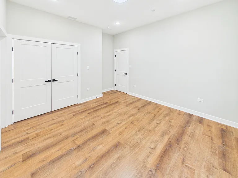 2236 W Cermak Rd #1R — Photo 21