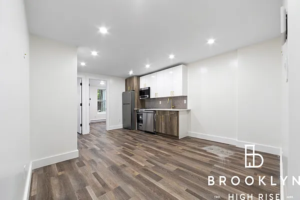 Rented by Brooklyn High Rise LLC | media 19