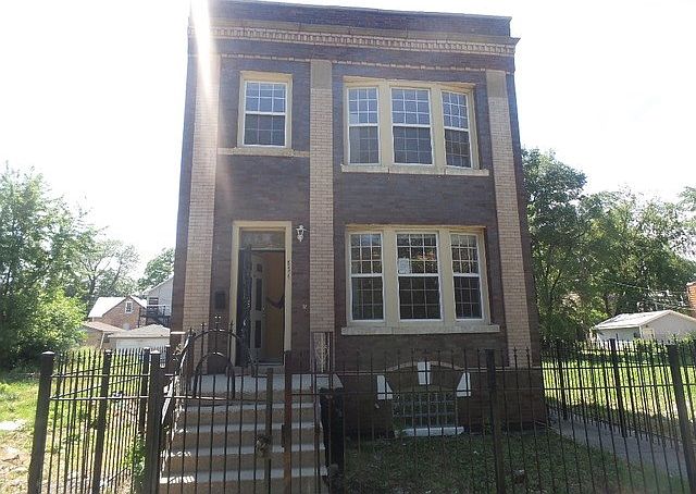 1st image of 834 N Lawndale Ave