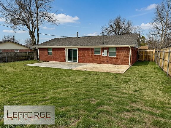 3rd image of 2508 SW 76th St