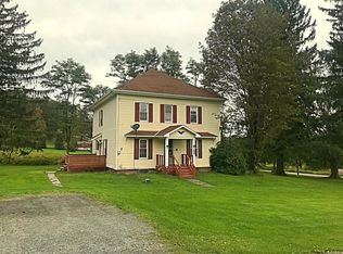 1647 Tingley Lake Rd, New Milford, PA 18834