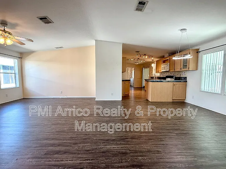3515 Zephyr Ln — Photo 5