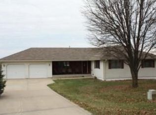1818 Rose St, Kearney, MO 64060