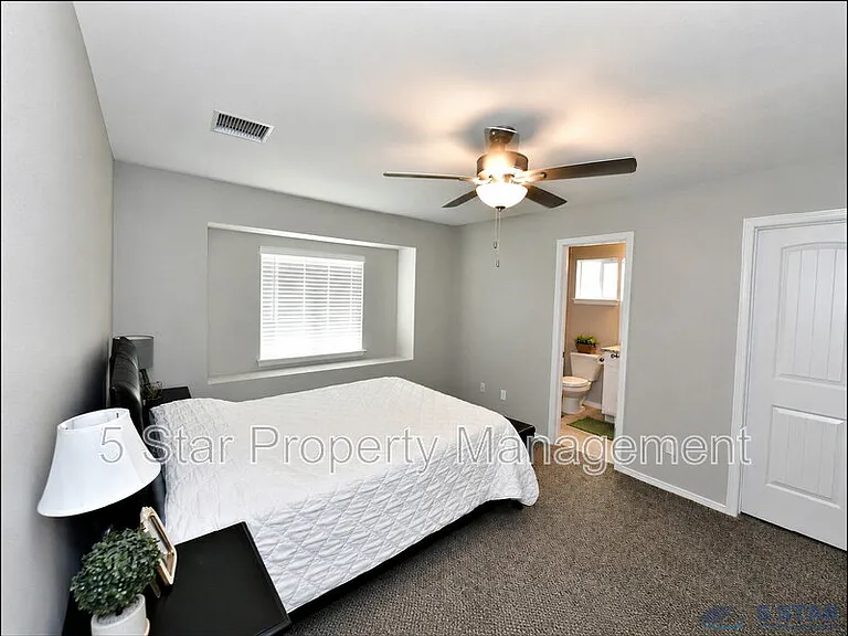 5129 Rose Elise St — Photo 16