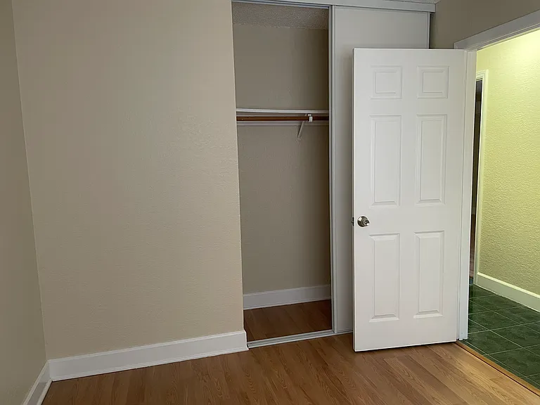Lou Ann Pl — Photo 13