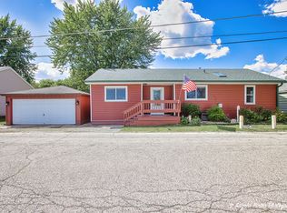 222 Eastwood Ave, Port Barrington, IL